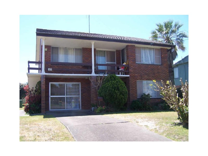 2/15 Maneela St, Forster NSW 2428