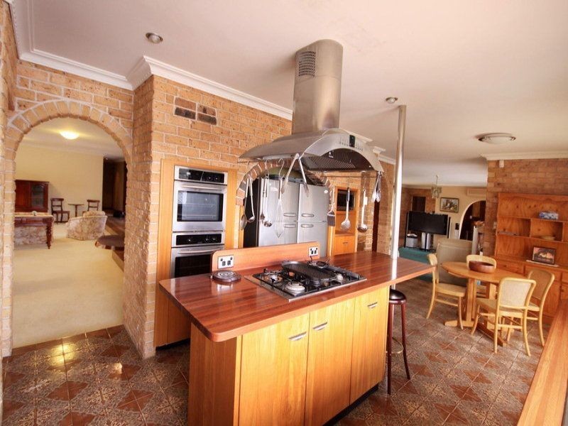 10 Sunset Place, Tuncurry NSW 2428