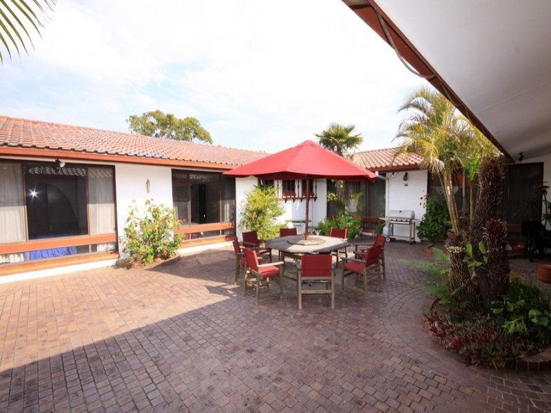 10 Sunset Place, Tuncurry NSW 2428
