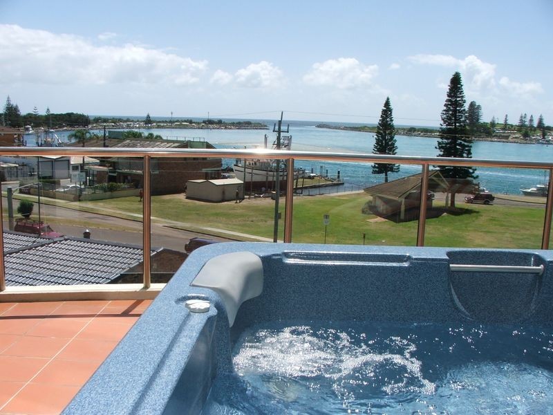 301/22-30 Manning Street ‘Sunrise’, Tuncurry NSW 2428