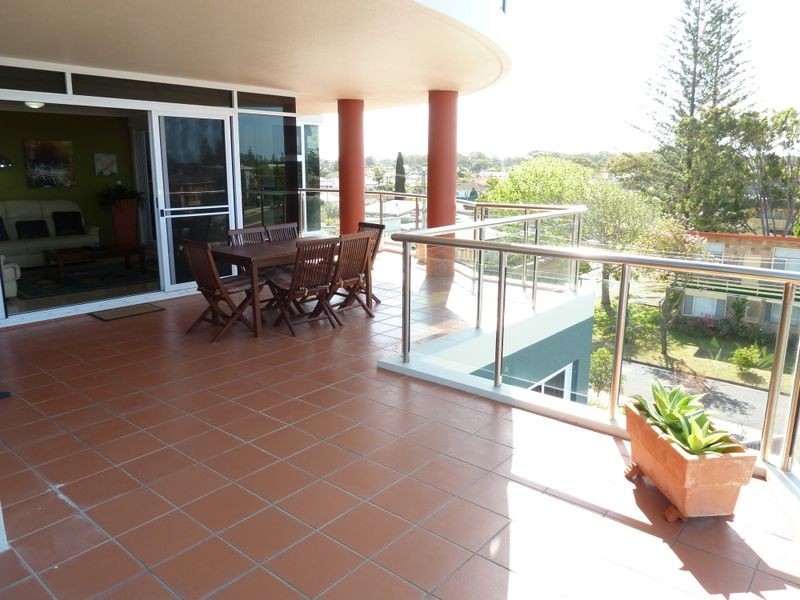 301/22-30 Manning Street ‘Sunrise’, Tuncurry NSW 2428