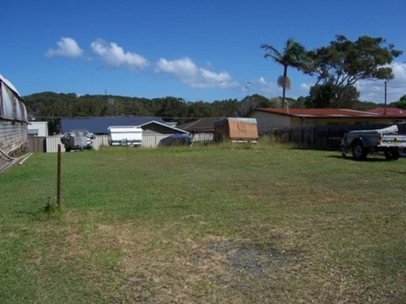 64 Lake Street, Forster NSW 2428