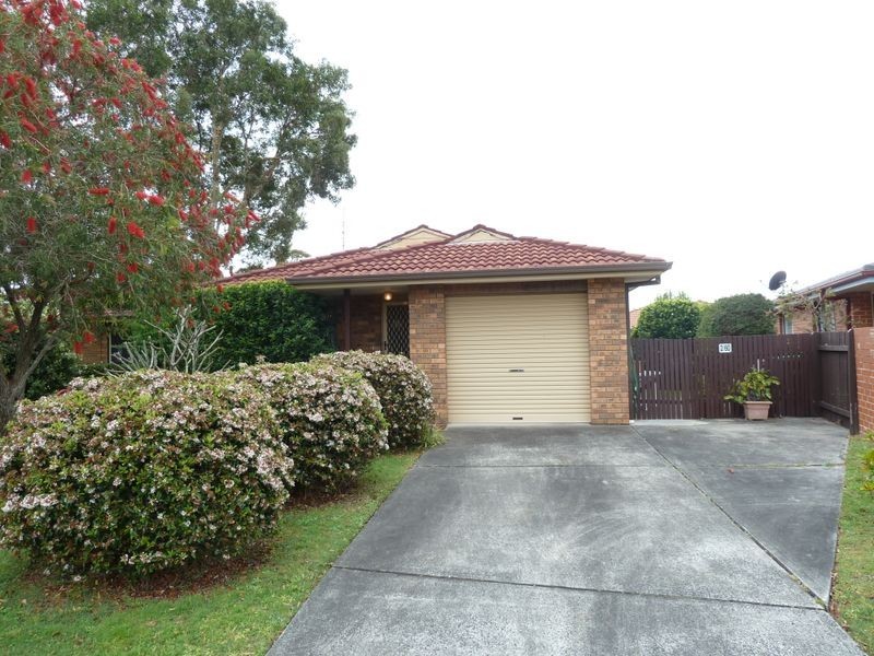 2/60 Hind Avenue, Forster NSW 2428