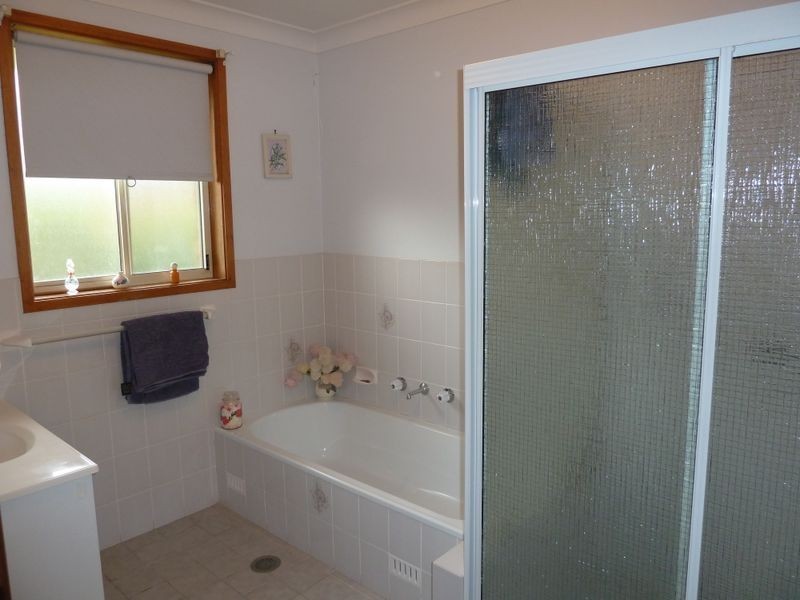 2/60 Hind Avenue, Forster NSW 2428