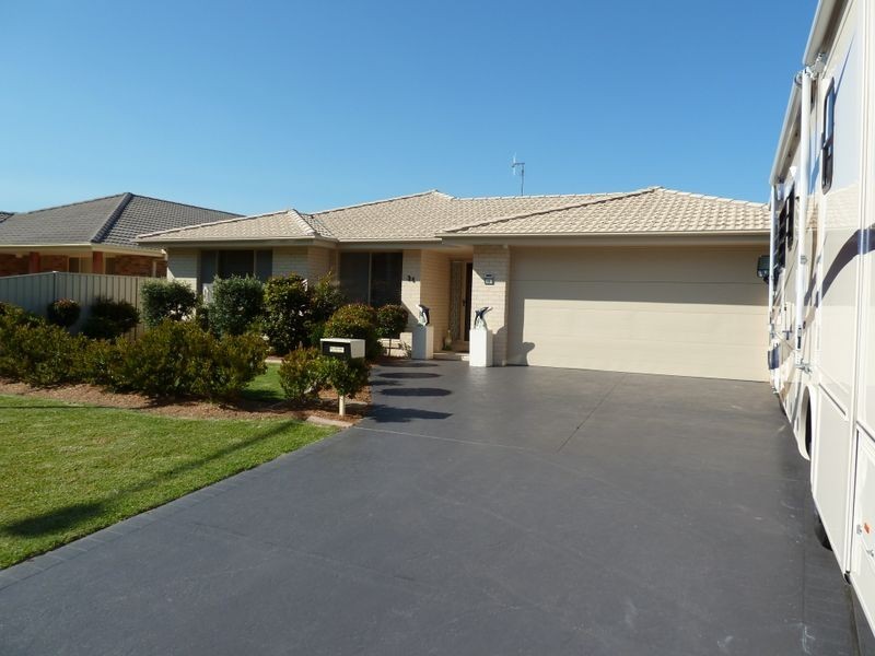 34 The Southern Parkway, Forster NSW 2428
