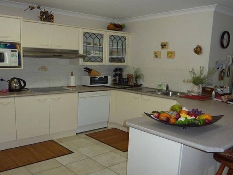 2/9 Akala Avenue, Forster NSW 2428