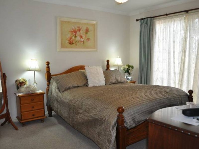 2/9 Akala Avenue, Forster NSW 2428