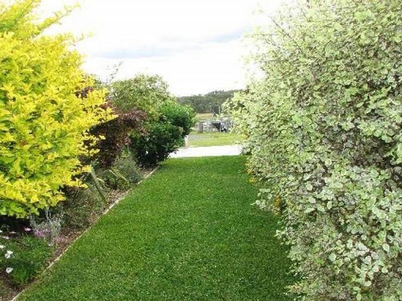 2/9 Akala Avenue, Forster NSW 2428