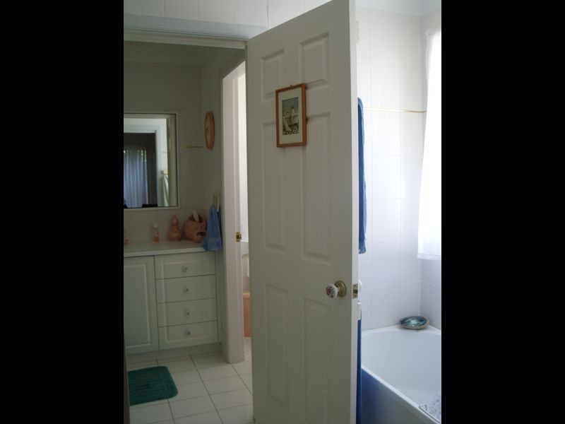 2/10 Oasis Parade, Tuncurry NSW 2428