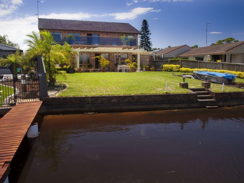 66 Taree Street, Tuncurry NSW 2428