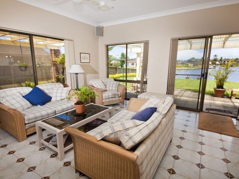 66 Taree Street, Tuncurry NSW 2428