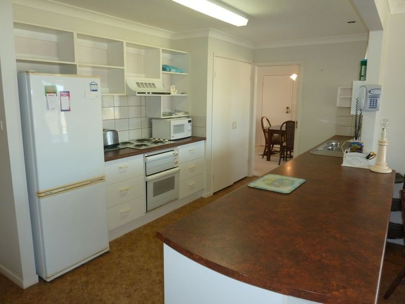 84 Taree Street, Tuncurry NSW 2428