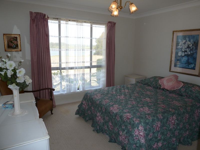 84 Taree Street, Tuncurry NSW 2428