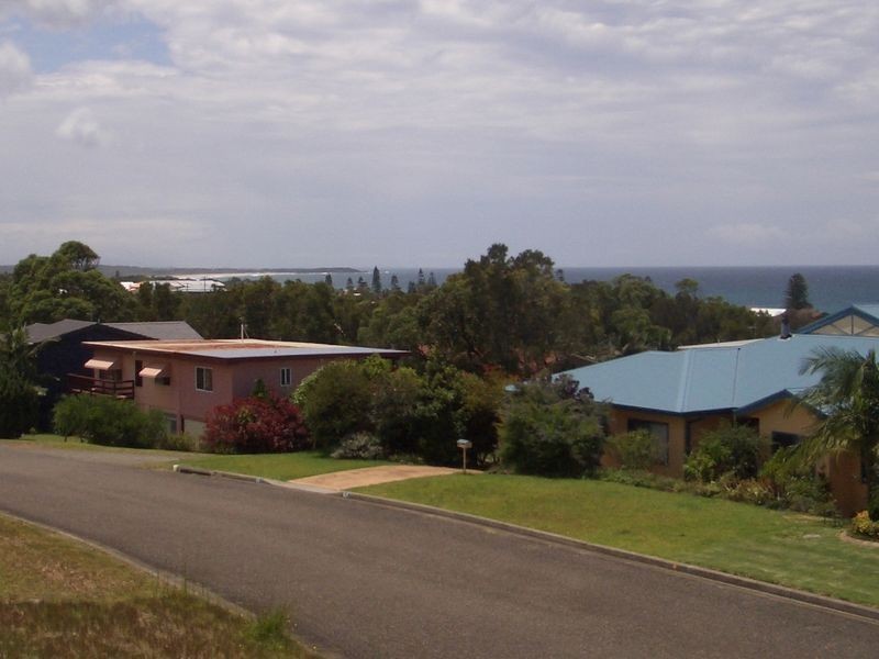 36 Sapphire Pde, Diamond Beach NSW 2430