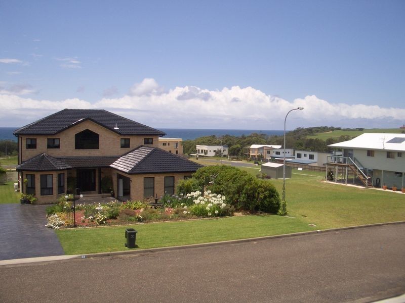 36 Sapphire Pde, Diamond Beach NSW 2430