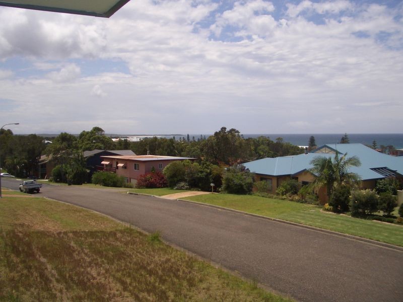 36 Sapphire Pde, Diamond Beach NSW 2430