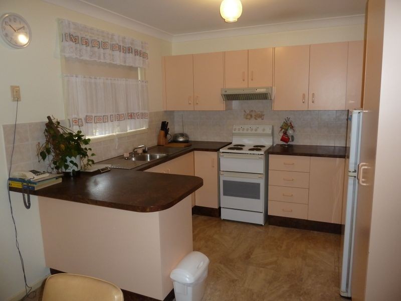 2 Pacific Parade, Tuncurry NSW 2428