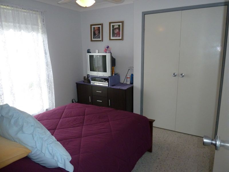 2 Pacific Parade, Tuncurry NSW 2428