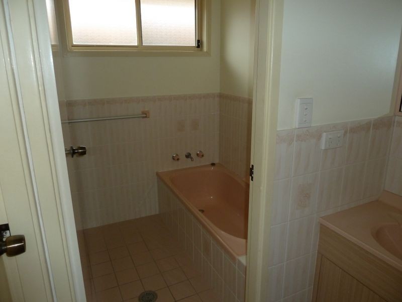 2 Pacific Parade, Tuncurry NSW 2428