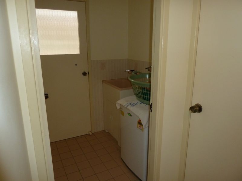 2 Pacific Parade, Tuncurry NSW 2428