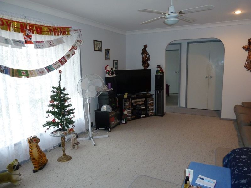 2 Pacific Parade, Tuncurry NSW 2428
