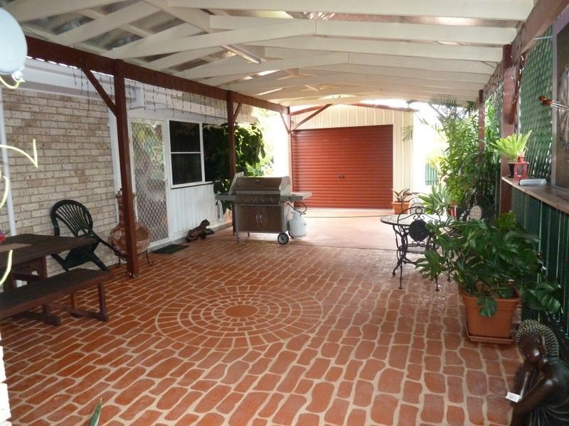 2 Pacific Parade, Tuncurry NSW 2428