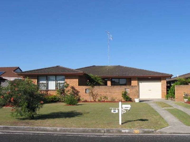 38 Wyuna Place, Forster NSW 2428