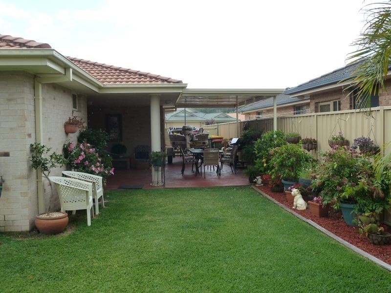 8 Nuwarra Circuit, Forster NSW 2428