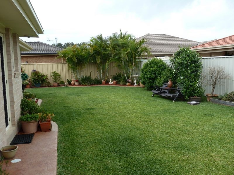 8 Nuwarra Circuit, Forster NSW 2428