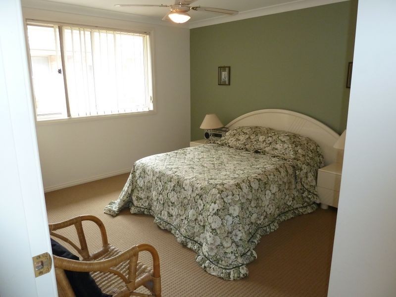 8 Nuwarra Circuit, Forster NSW 2428