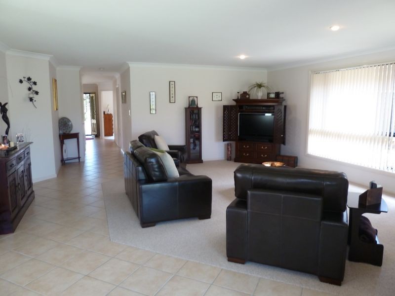 4 Nuwarra Circuit, Forster NSW 2428