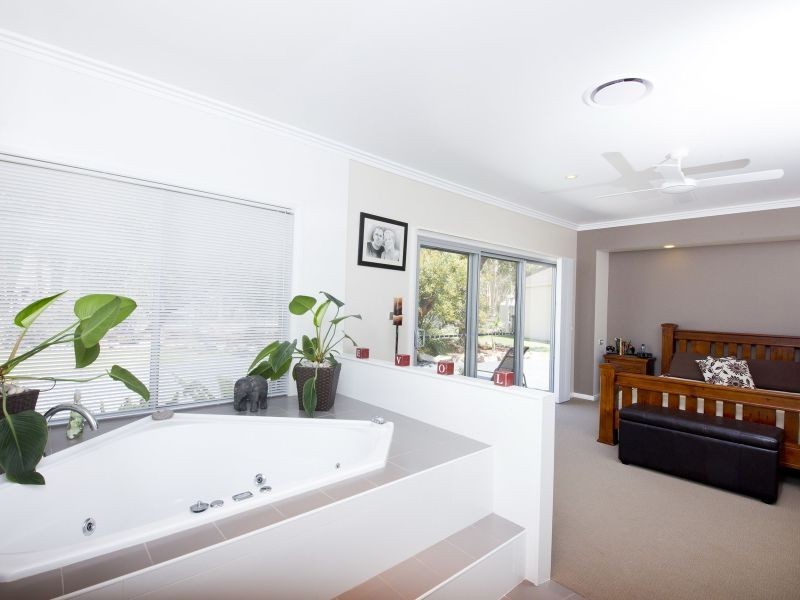 93 Glider Avenue, Forster NSW 2428