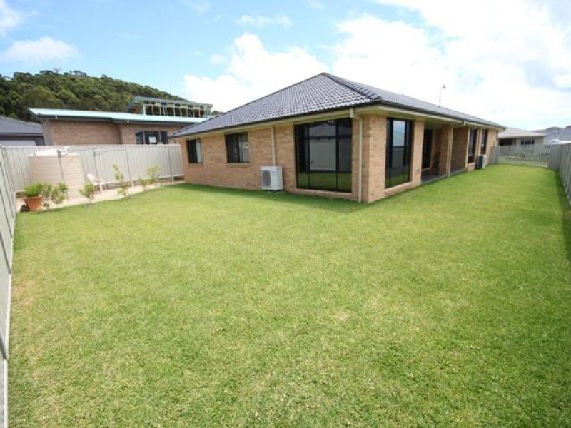 14 Wirrana Circuit, Forster NSW 2428