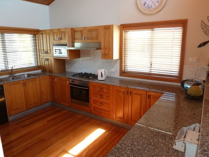56 Lakeview Crescent, Forster NSW 2428