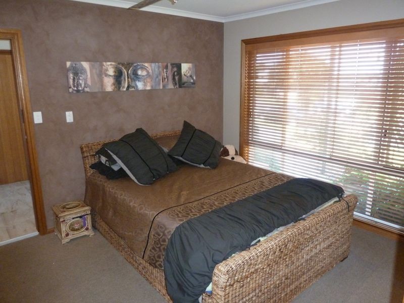 56 Lakeview Crescent, Forster NSW 2428