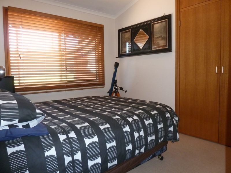 56 Lakeview Crescent, Forster NSW 2428