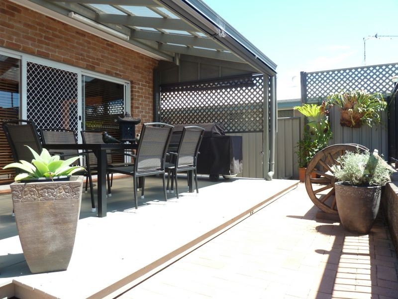 56 Lakeview Crescent, Forster NSW 2428