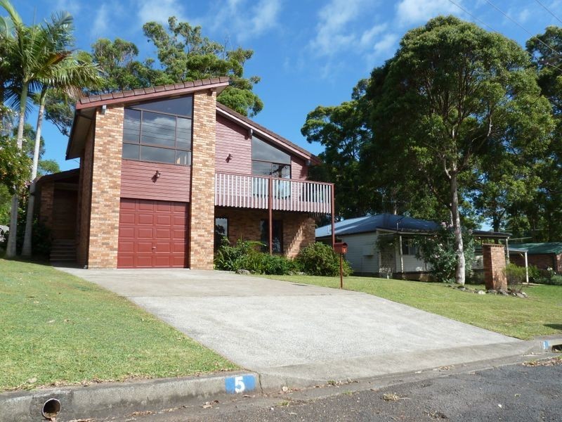 5 Seaview Street, Diamond Beach NSW 2430