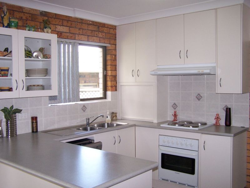 88 Lakeview Crescent, Forster NSW 2428