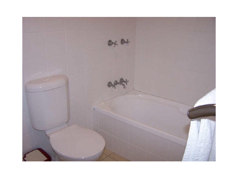 2/2 Manning Street,, Tuncurry NSW 2428