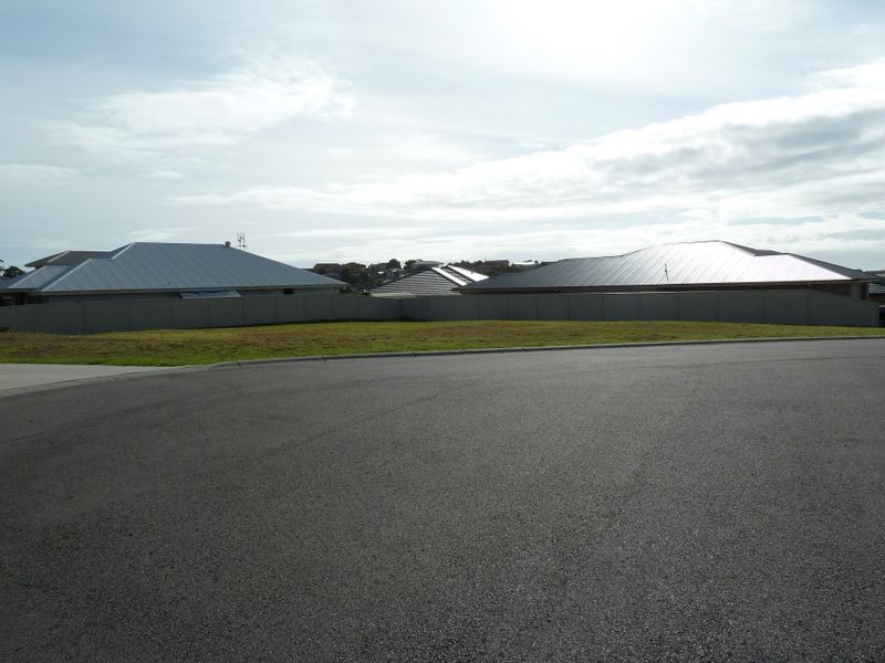 5 Wirrana Circuit, Forster NSW 2428