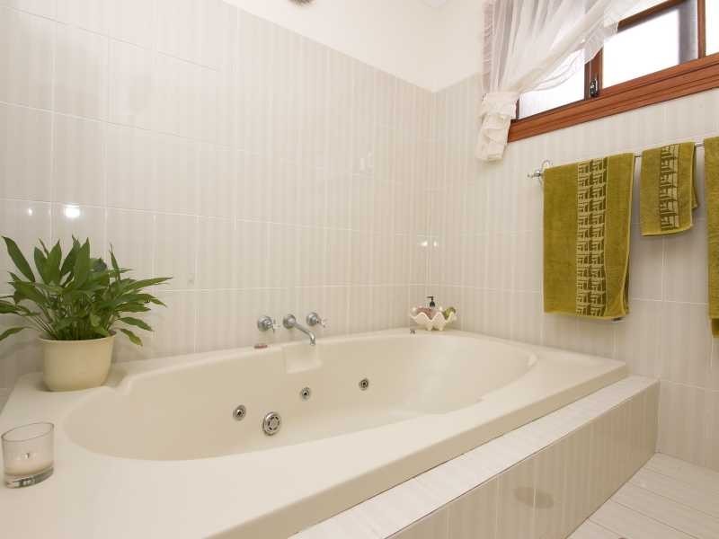 18 Underwood Road, Forster NSW 2428