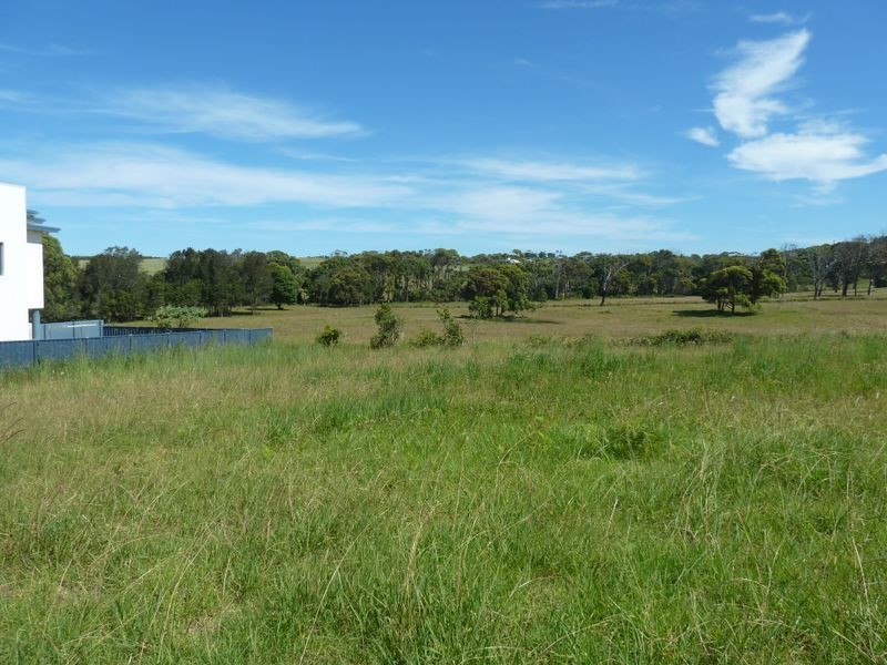 43 Emerald Drive, Diamond Beach NSW 2430