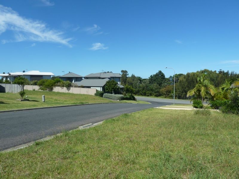 43 Emerald Drive, Diamond Beach NSW 2430