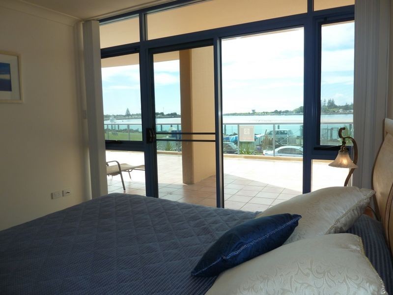 2/7-11 Wharf Street ‘Solaire’, Tuncurry NSW 2428
