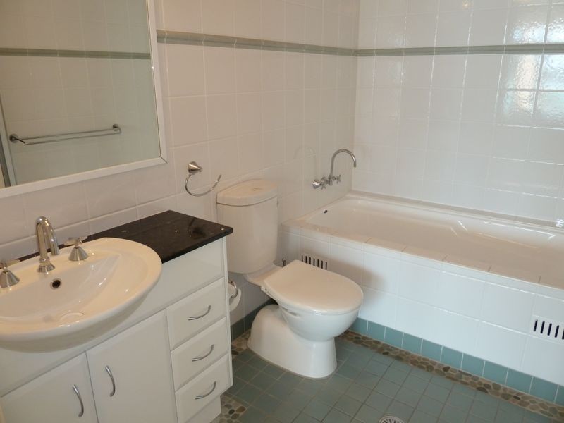 2/7-11 Wharf Street ‘Solaire’, Tuncurry NSW 2428