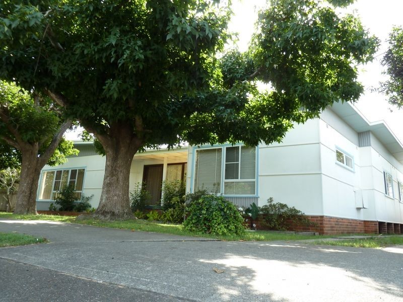 40 The Lakesway, Forster NSW 2428