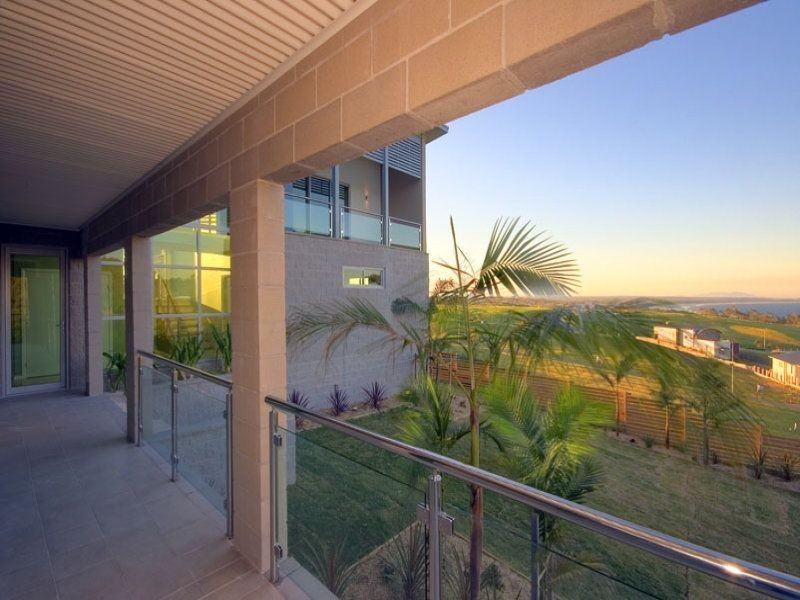 16 Twilight Close, Red Head NSW 2430