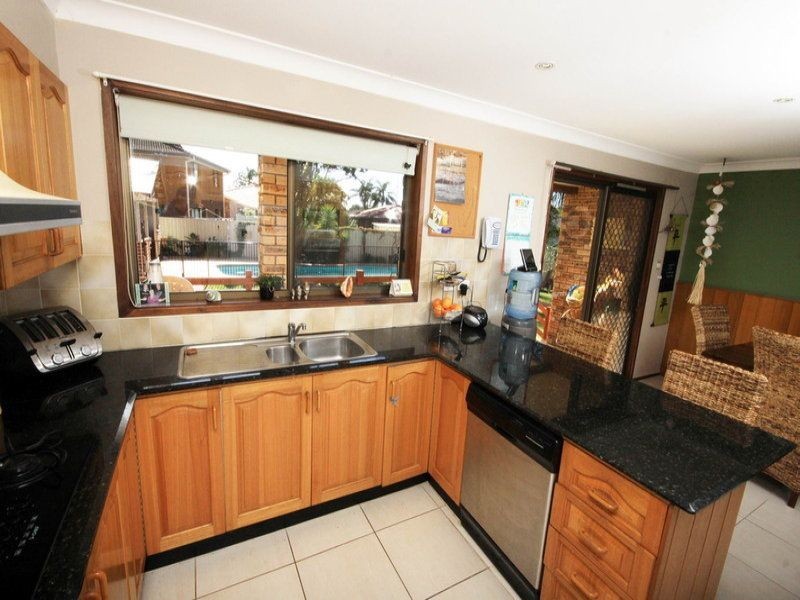 99 South Street, Tuncurry NSW 2428