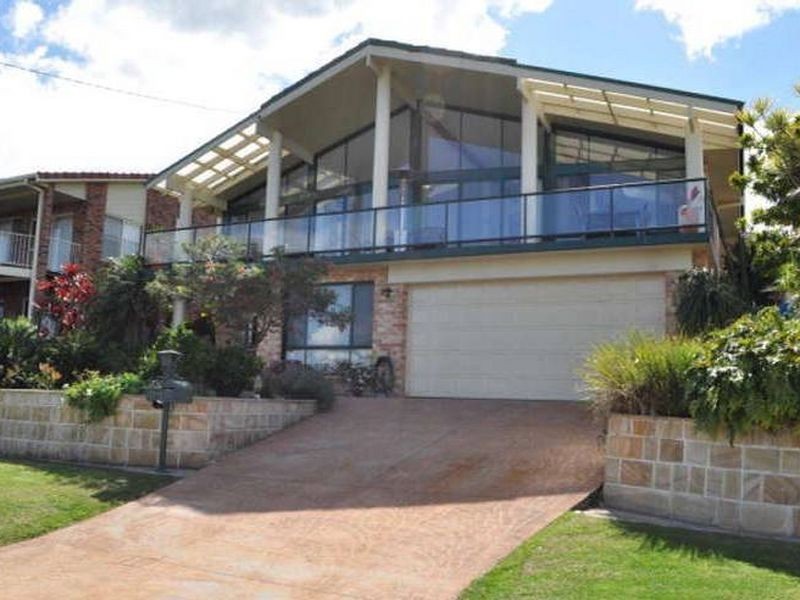 13 Colliton Parade, Forster NSW 2428